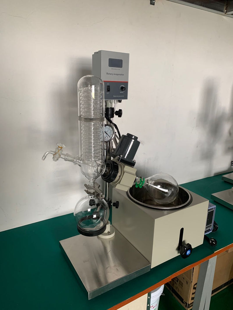 Équipement de laboratoire Rotavapor à évaporateur rotatif 110V 2L 