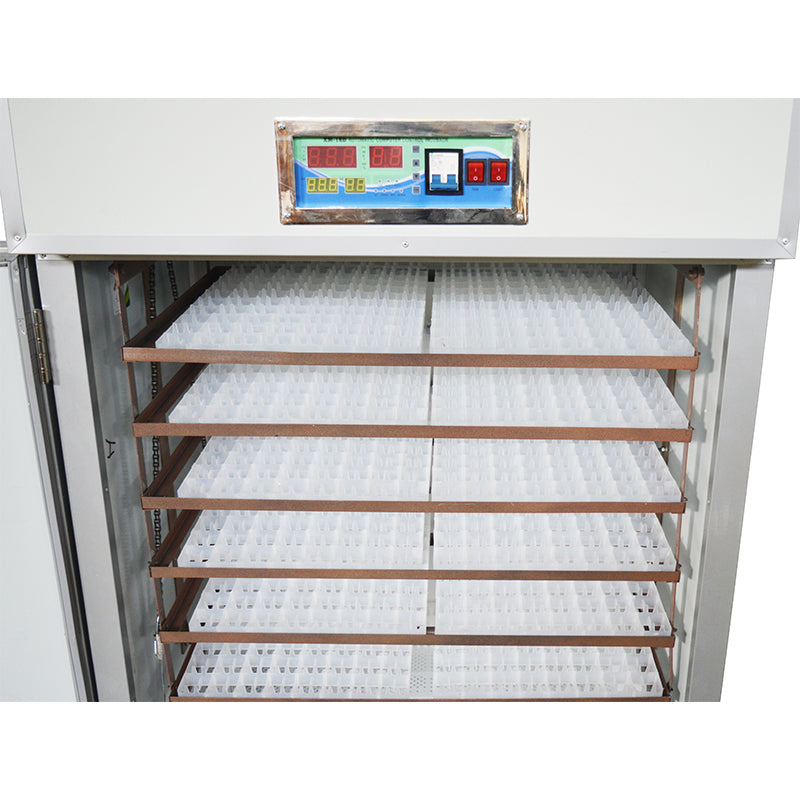 Incubateur de ferme de soins de volaille à grande échelle 1056 Contrôle automatique de la température et rotation des œufs 